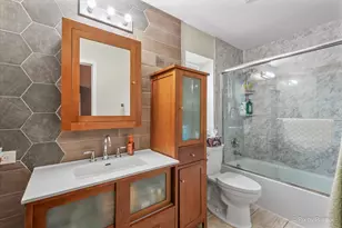 515 Surrey Ridge Dr, Cary, IL 60013 - Photo 25