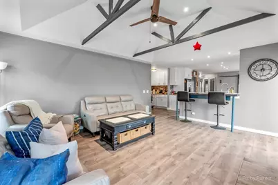 515 Surrey Ridge Drive, Cary, IL 60013 - Photo 17