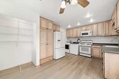 8719 Olympic Drive, Bridgeview, IL 60455 - Photo 7