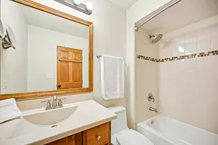 2140 Mulberry Dr, West Chicago, IL 60185 - Photo 23