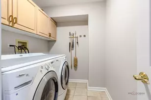 9 Devonshire Ln, Lincolnshire, IL 60069 - Photo 27