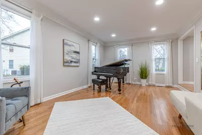 9 Devonshire Lane, Lincolnshire, IL 60069 - Photo 11