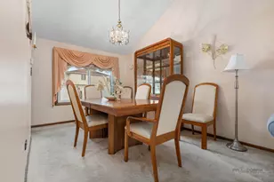 1124 N Anvil Ct, Addison, IL 60101 - Photo 7