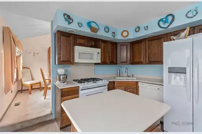 1124 N Anvil Court, Addison, IL 60101 - Photo 9