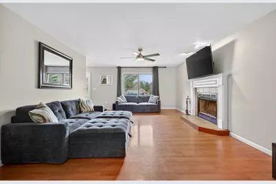 206 Griffin Place, Poplar Grove, IL 61065 - Photo 7