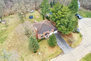 206 Griffin Pl, Poplar Grove, IL 61065 - Photo 5