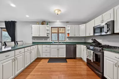 206 Griffin Place, Poplar Grove, IL 61065 - Photo 11