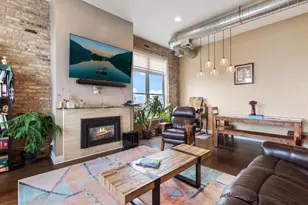 949 N Willard Ct, Chicago, IL 60642 - Photo 3