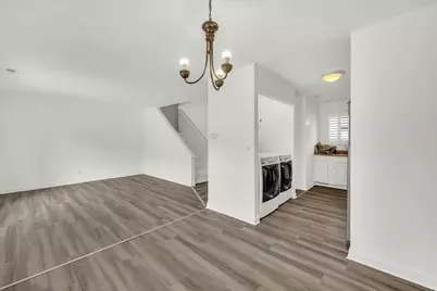 514 Alton Court, Carol Stream, IL 60188 - Photo 7