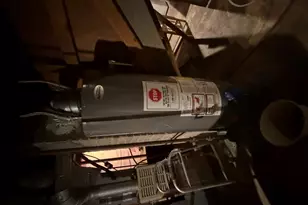 1916 Loomis St, Rockford, IL 61102 - Photo 17