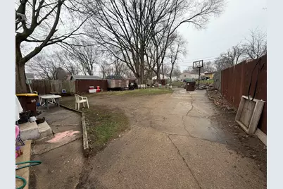 1916 Loomis Street, Rockford, IL 61102 - Photo 5