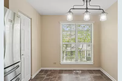 767 Grosse Pointe Circle, Vernon Hills, IL 60061 - Photo 7