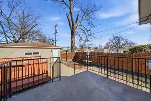 1433 S 21st Ave, Maywood, IL 60153 - Photo 37