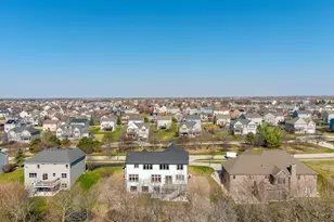 3059 Longcommon Pkwy, Elgin, IL 60124 - Photo 41