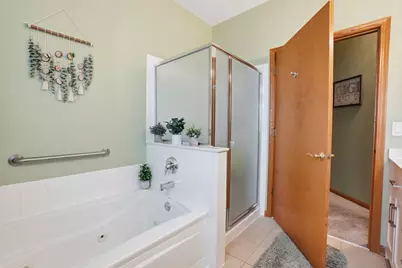 16122 Seneca Lake Circle, Crest Hill, IL 60403 - Photo 13