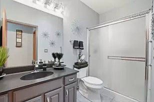 16122 Seneca Lake Cir, Crest Hill, IL 60403 - Photo 15