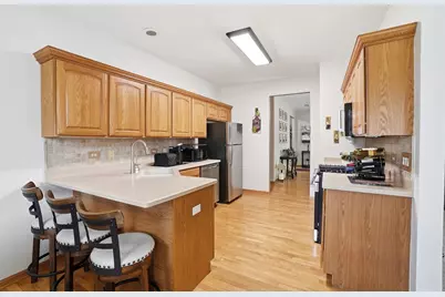 16122 Seneca Lake Circle, Crest Hill, IL 60403 - Photo 9