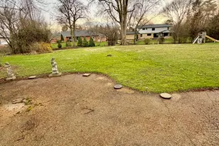 26 Windsor Dr, Oak Brook, IL 60523 - Photo 17