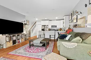 2524 W Bloomingdale Ave, Chicago, IL 60647 - Photo 7