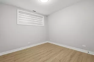 2355 W Flournoy St, Chicago, IL 60612 - Photo 11