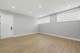 2355 W Flournoy St, Chicago, IL 60612 - Photo 9