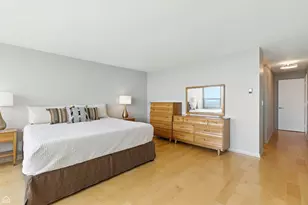 1700 E 56th St, Chicago, IL 60637 - Photo 11