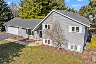 568 Pamela Ct, Gilberts, IL 60136 - Photo 11