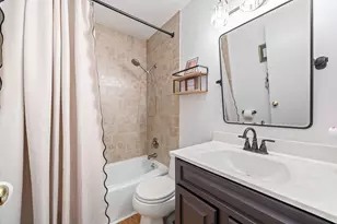 425 N Alfred Ave, Elgin, IL 60123 - Photo 15