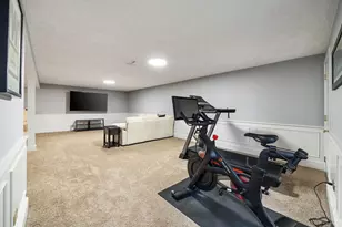 425 N Alfred Ave, Elgin, IL 60123 - Photo 17