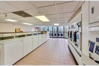 10 E Ontario Street #4901, Chicago, IL 60611 - Photo 23