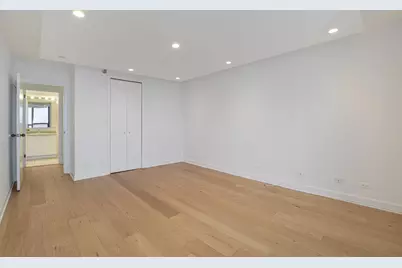 10 E Ontario Street #4901, Chicago, IL 60611 - Photo 7