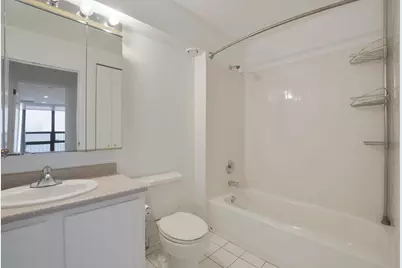 10 E Ontario Street #4901, Chicago, IL 60611 - Photo 9