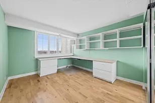 2 S Atrium Wy, Elmhurst, IL 60126 - Photo 9