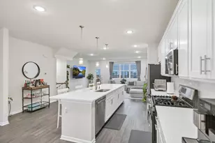 2720 Lily Ln, Rolling Meadows, IL 60008 - Photo 7