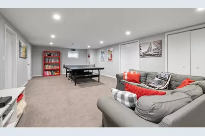 160 E Lahon Street, Park Ridge, IL 60068 - Photo 31