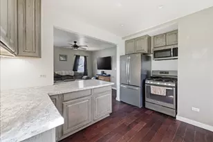 307 W Army Trail Rd, Bloomingdale, IL 60108 - Photo 5