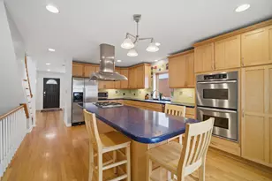 1917 Kiest Ave, Northbrook, IL 60062 - Photo 7