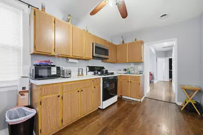 4706 W Berenice Avenue, Chicago, IL 60641 - Photo 13