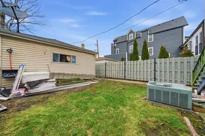 4706 W Berenice Avenue, Chicago, IL 60641 - Photo 33