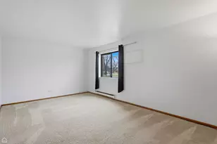 627 Virginia Rd, Crystal Lake, IL 60014 - Photo 9