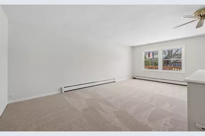 34768 N Oakside Avenue, Ingleside, IL 60041 - Photo 5