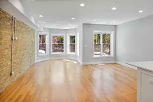 4624 N Ashland Ave, Chicago, IL 60640 - Photo 3