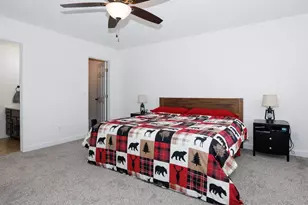 8 Rock Garden Ct, Bloomington, IL 61704 - Photo 21