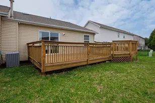 8 Rock Garden Ct, Bloomington, IL 61704 - Photo 39