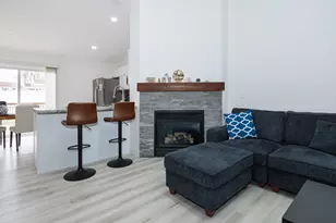 8 Rock Garden Ct, Bloomington, IL 61704 - Photo 5