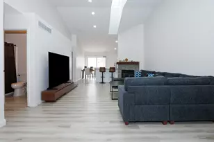 8 Rock Garden Ct, Bloomington, IL 61704 - Photo 3