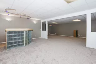 8 Rock Garden Ct, Bloomington, IL 61704 - Photo 25