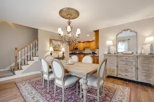 23W531 W Walnut St, Roselle, IL 60172 - Photo 11