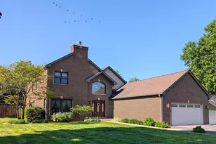 23W531 W Walnut St, Roselle, IL 60172 - Photo 1