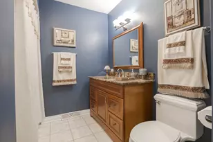 23W531 W Walnut St, Roselle, IL 60172 - Photo 19